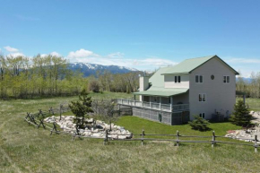 The Front Porch 20-Acre Country Home with Mtn View Red Lodge